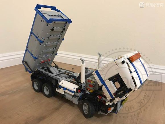 6X6全驱带中央差速锁自卸车 Dump Truck  for D3K