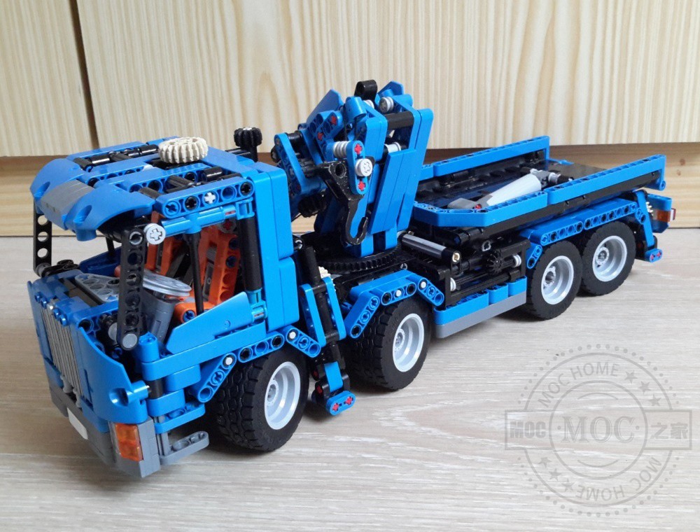 MOC-8317 Truck with crane by ErikLeppen